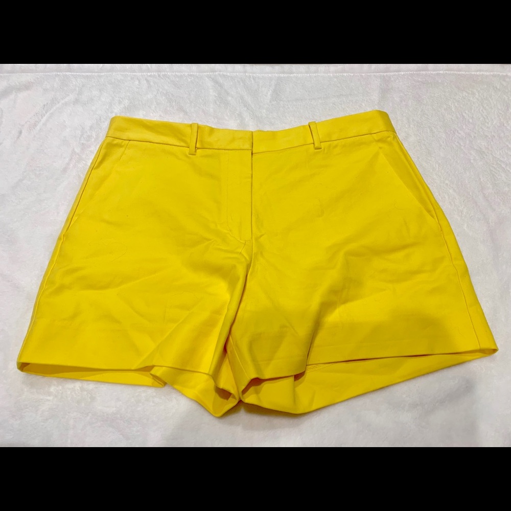 Gap yellow shorts